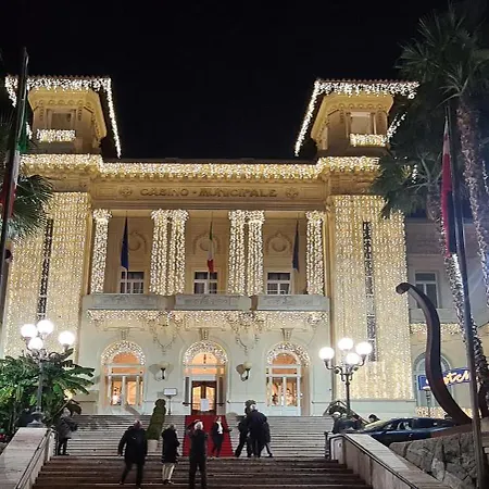 Riviera - Center, Casino, Seaview, Wifi, Ac